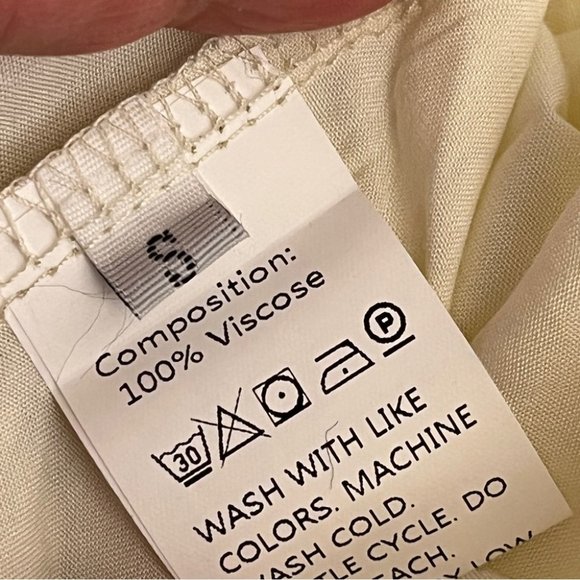 Elegant Cream Puff Sleeve Dress - Picture 5 of 11